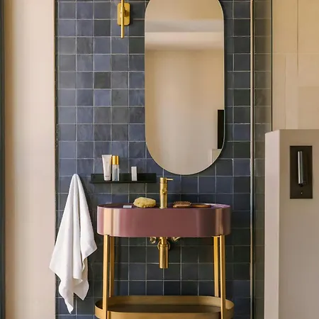 Hotell Yelo Jean Medecin Hotel, Sonder By Marriott Bonvoy 4*